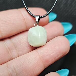 Elegant Jade Pendant Necklace